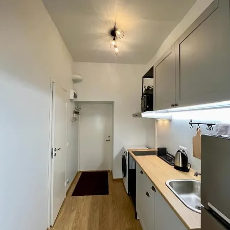 Savi 5 Apartment *